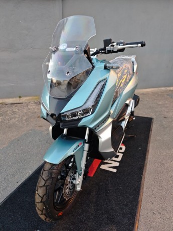 sen-motors-farkiyla-arora-beatrix-big-1