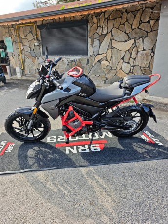 srn-motors-dan-cfmoto-nk-250-2024-model-big-1