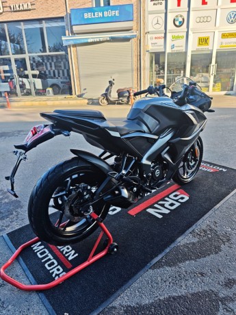 srn-motors-dan-2025-model-rs-200-big-2