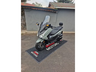 SRN MOTORS DAN HONDA FORZA