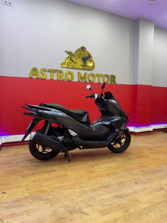 2025-model-pcx-1100-km-big-1