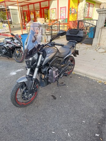 celebi-garage-bajaj-dominar-400-ug-big-1