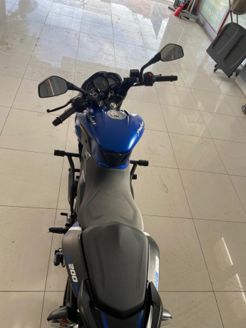 bajaj-pulsar-ns200-abs-2023-big-1